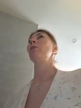 XXX chat uživo modela stellahere8