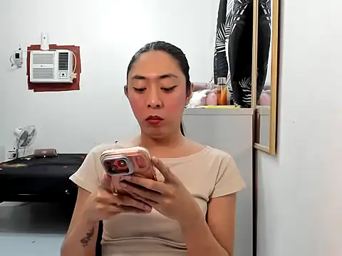 ErikaJayne4u 现场XXX聊天
