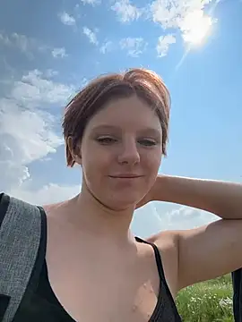 NinaParri Chat XXX in diretta