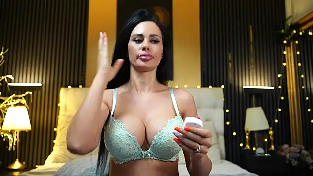 KatiaDivinen Live XXX chat