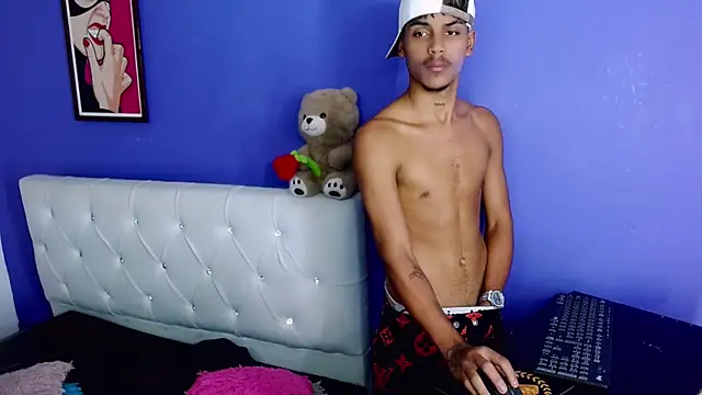 Angel_foxc13's Live XXX Chat