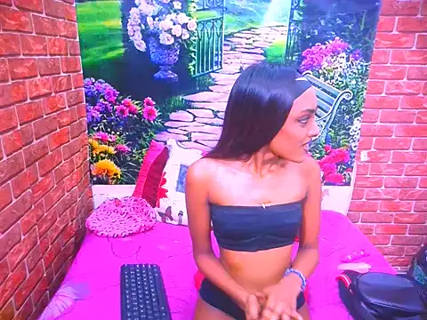 IndianPretty14u2Luv – Live XXX-chat