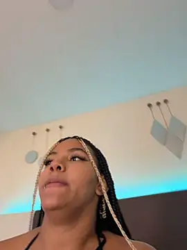 Chat XXX ao vivo de Sky_Loren