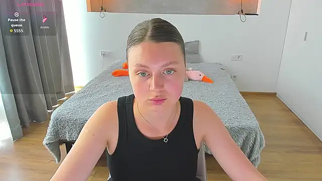 Kitkatvel Adlı Modelin Canlı XXX Sohbeti