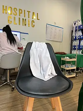 secretly_masturbating Adlı Modelin Web Kamerası Şovu