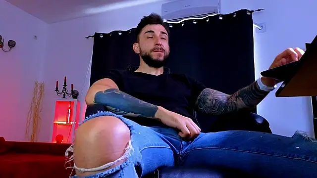 MightyAaron66 라이브 XXX 채팅