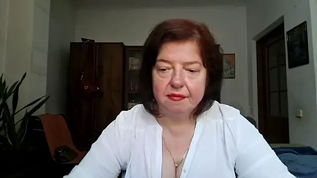 Violet_Pulse élő XXX-chatje