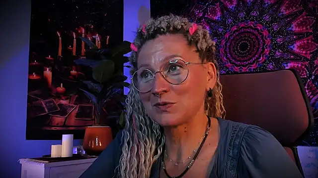 XXX chat uživo modela UmaSpace