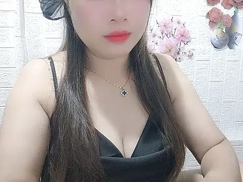 Chat XXX en directo de Kimlii-lie