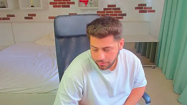DaxGreer élő XXX-chatje