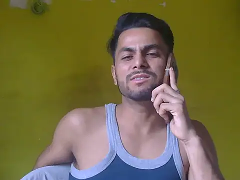 Stubborndesiboy Chat XXX live