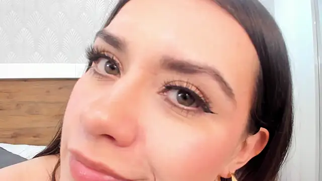 دردشة AprilDeRossi الجنسية المباشرة