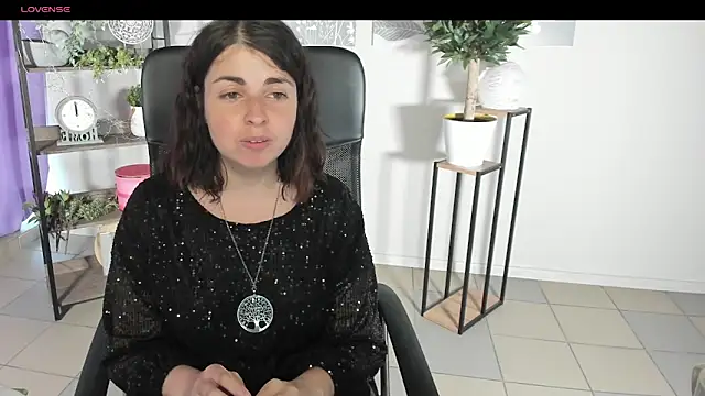 MartaEdams XXX чат на живо