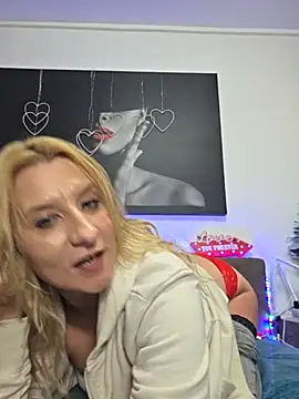 KaylinJan – Naživo XXX chat