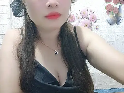 แชท XXX สดของ Kimlii-lie