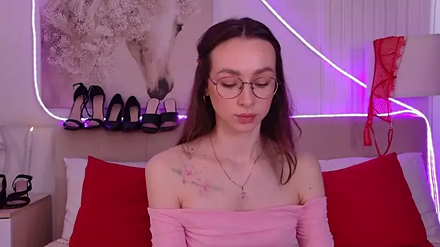 Emily_Simon: онлайн-секс-чат