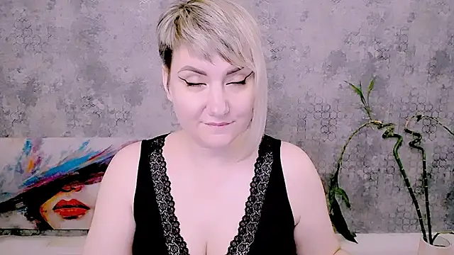 Djullia's Live XXX Chat