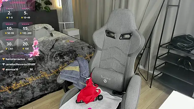 Linda_Zef1r's Live XXX Chat