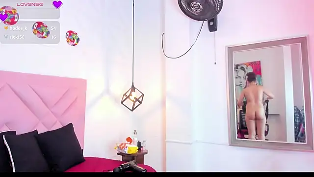 Czat XXX na żywo – curly_babe