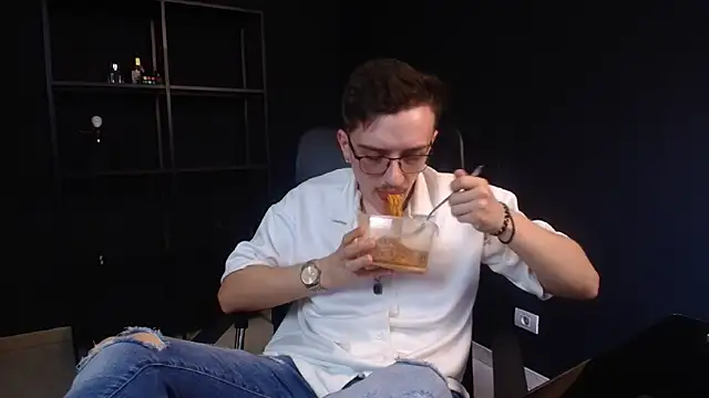 FelixStarkk Chat XXX live