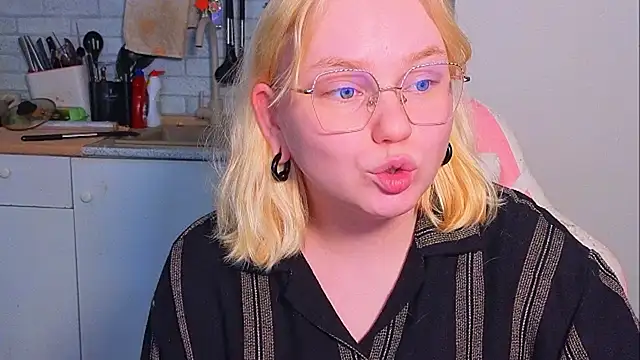 soft_focusn Live XXX chat