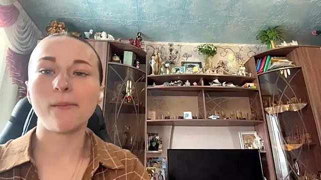 TaIliedGuest Live XXX-Chat