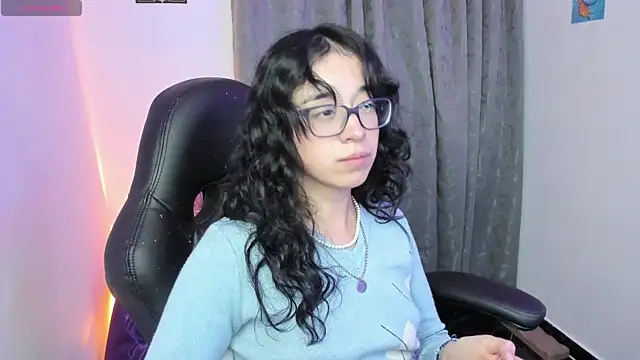 Chatroom XXX en direct de indra_cam