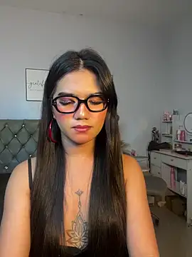 Chat XXX en directo de JassmineLove