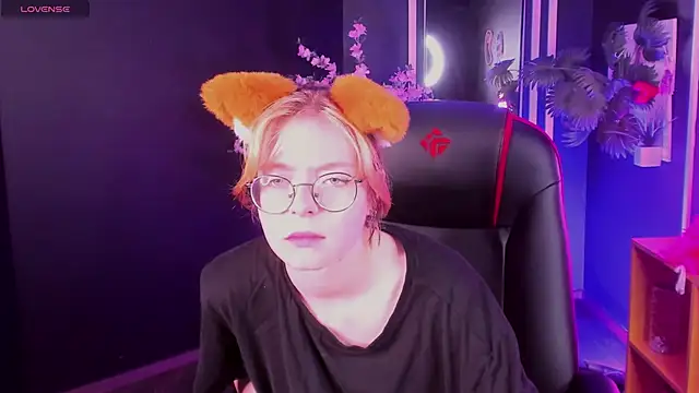 FoxxyyPolly's Live XXX Chat