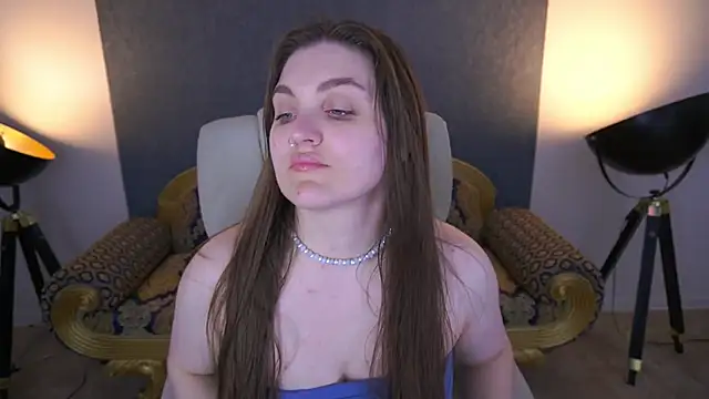 Chat +18 de EmmyCharmm ao vivo