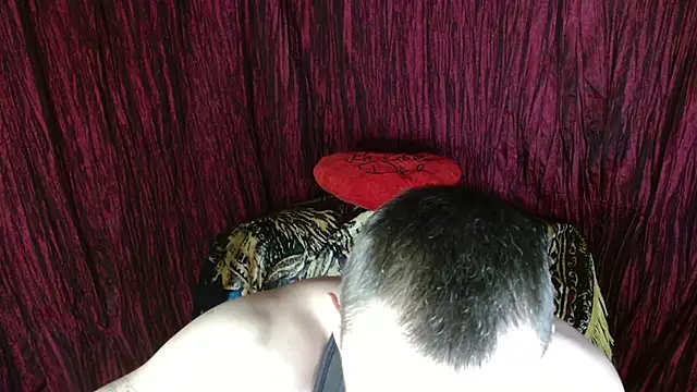 ConanJones Pertunjukan Webcam
