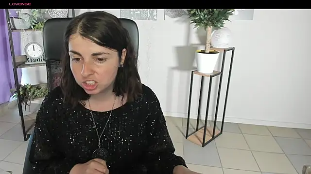 MartaEdams' Live XXX Chat
