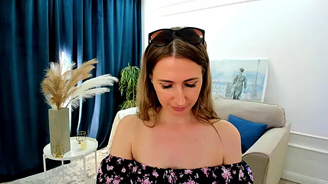 PassionGlow's Live XXX Chat