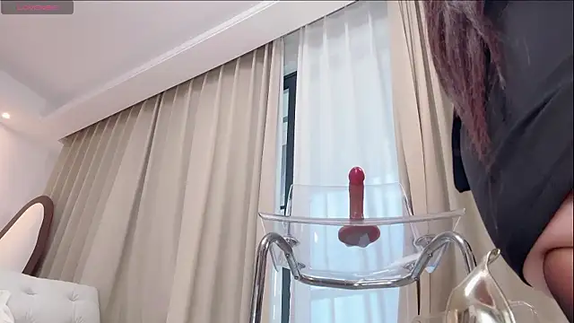 Yr_kitten_333's Live XXX Chat
