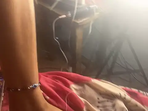 HOTTY-TINA élő XXX-chatje