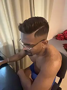 bhagihero live XXX chat