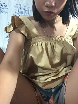 Asianpinay_Skinny1818 Adlı Modelin Canlı XXX Sohbeti