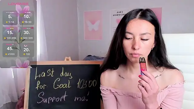 XXX chat uživo modela Geisha_Anna