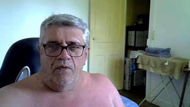 Czat XXX na żywo – Laurent_oldmen