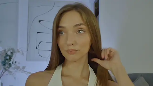 MilaVoss Adlı Modelin Canlı XXX Sohbeti