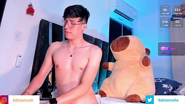 Онлайн чат XXX AdrianRushx
