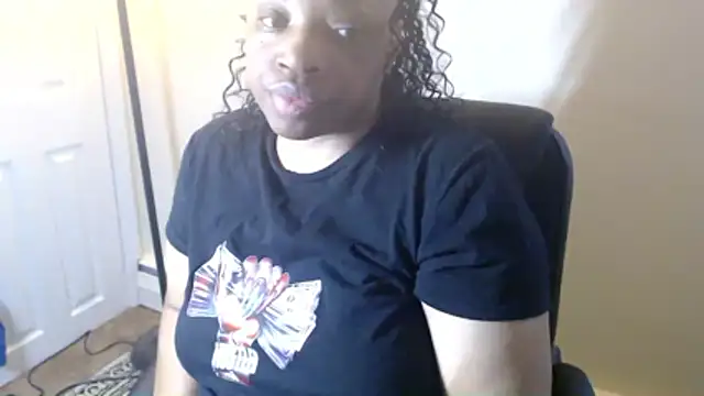 Sexymona1218's Live XXX Chat