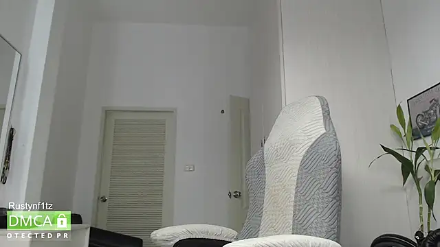 Rustynf1tz_ Chat XXX in diretta