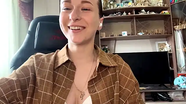 TaIliedGuest Live XXX-Chat