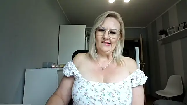 DianaLive 现场XXX聊天