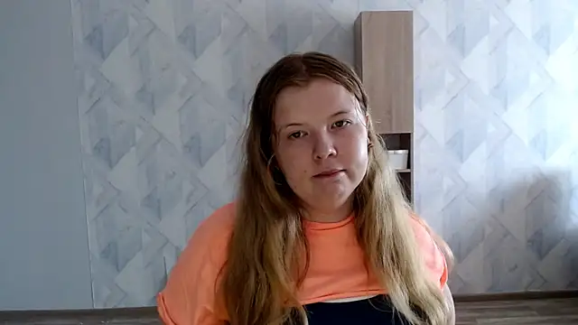 Melina_Hot09 即時 XXX 聊天