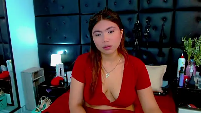 Chat XXX en directo de Cloelombard