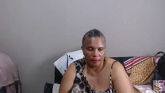 GrandBustyMelon Live XXX-Chat