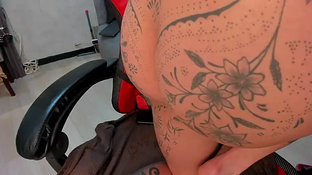 selene_red_'s Live XXX Chat