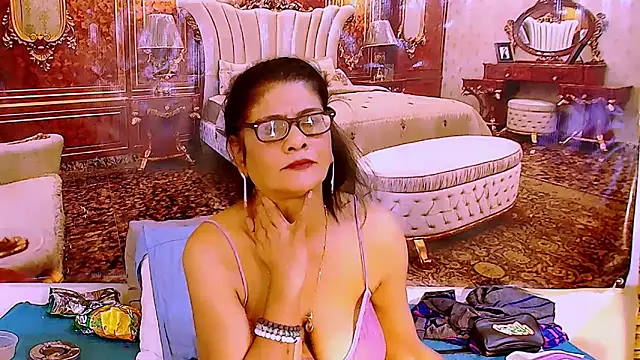 IndianAllure Chat XXX in diretta